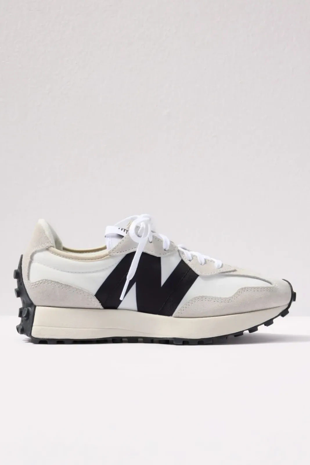 Shoes<NEW BALANCE 327 Sneaker White