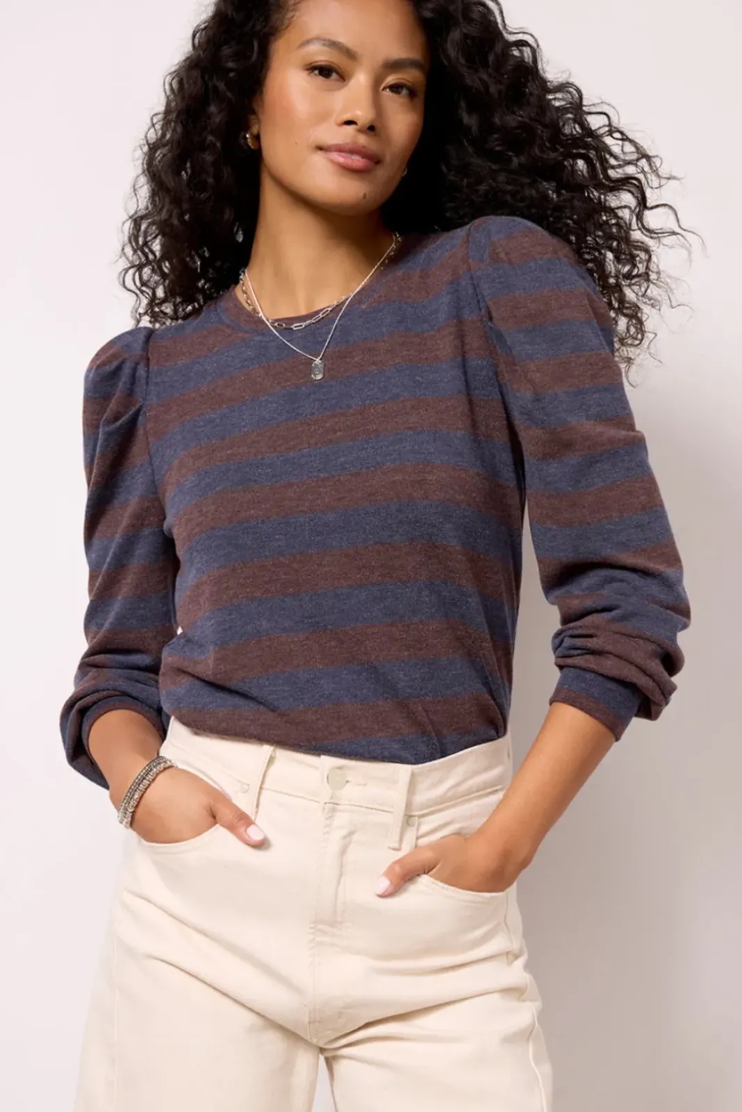 Tops & Tees<EVEREVE Adalynn Brushed Pleated Top Navy/Brown