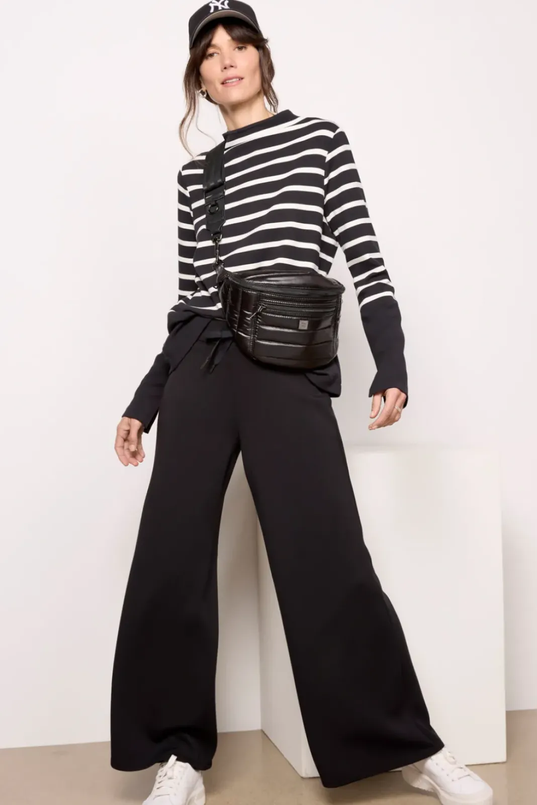 Matching Sets<SPANX AirEssentials Mock Pullover Black/Porcelain