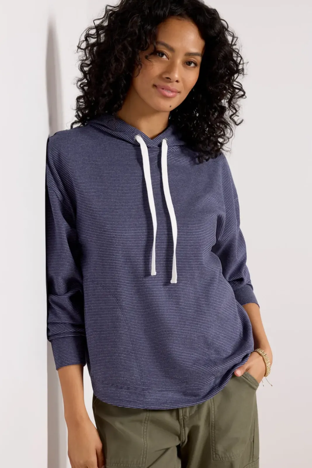 Sweatshirts<EVEREVE Alana Brushed Hoodie Darkstripe
