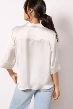 Tops & Tees<EVEREVE Aly Satin Shirt Silver