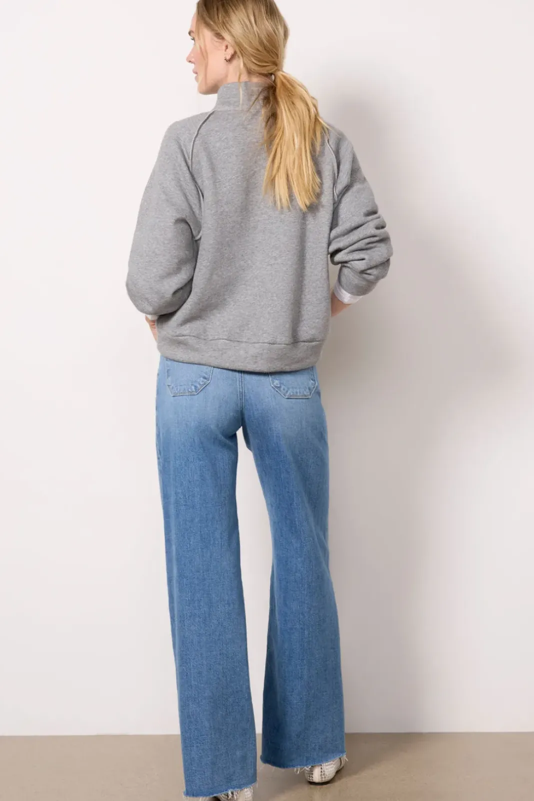 Jeans<PAIGE Anessa 31` w Utility Pockets Viva