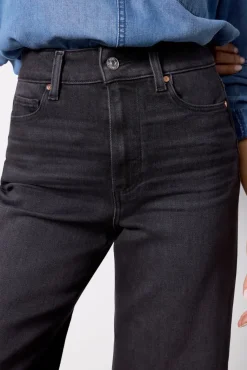 Jeans<PAIGE Anessa Petite Blacklotus