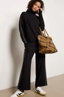 Matching Sets|Sweatshirts<VARLEY Ariana High Neck Midlayer Black/Cream