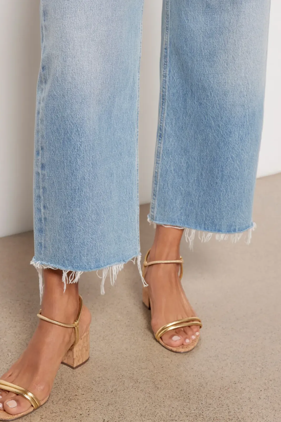 Jeans<CITIZENS OF HUMANITY Ayla Raw Hem Crop Sodapop