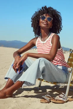Eyewear<LE SPECS Bandwagon Sunglasses Crystal