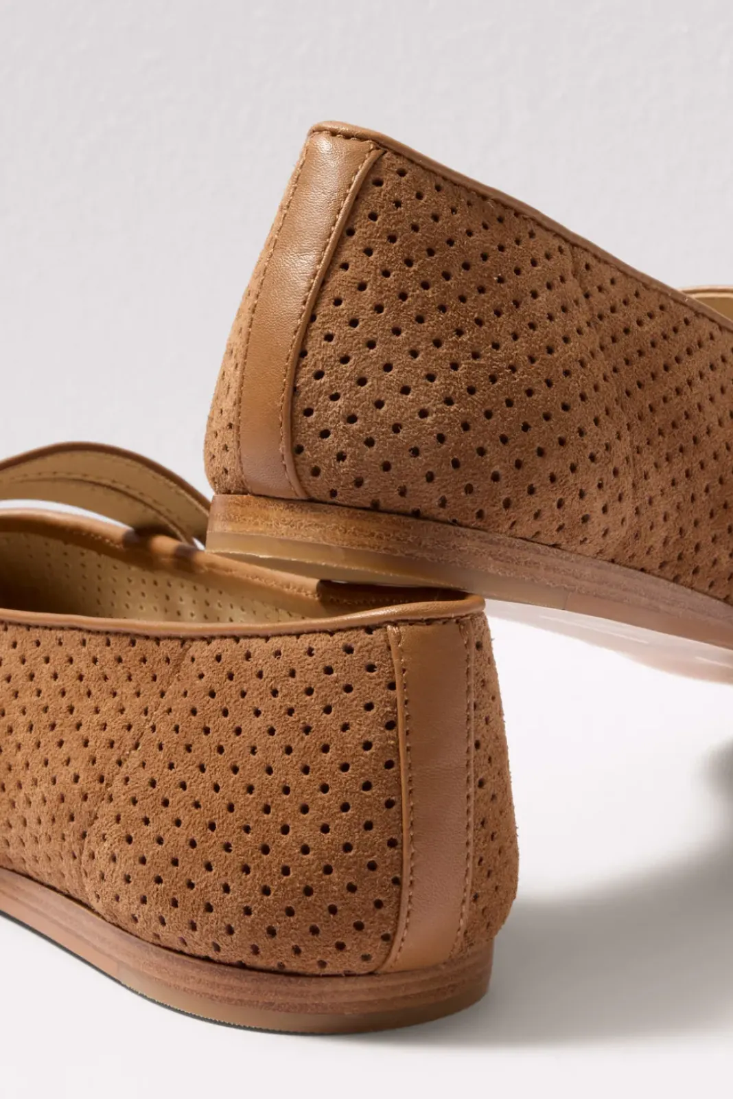 Shoes<DOLCE VITA Baylee Flat Pecan