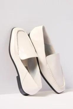 Shoes<DOLCE VITA Beny Loafer Ivory