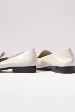 Shoes<DOLCE VITA Beny Loafer Ivory