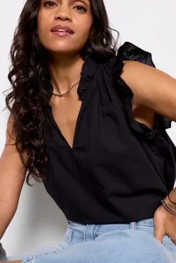 Tops & Tees<XIRENA Bex Top Black