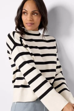 Sweaters<EVEREVE Bonnie Mock Neck Pullover White/Blackstripe