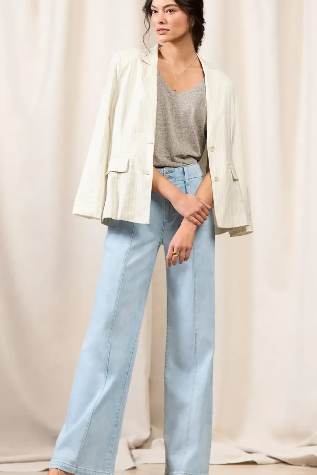 Jeans<PAIGE Brooklyn Wide Leg 31` Makena