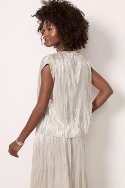 Matching Sets|Tops & Tees<EVEREVE Cait Metallic Plisse Top Silver
