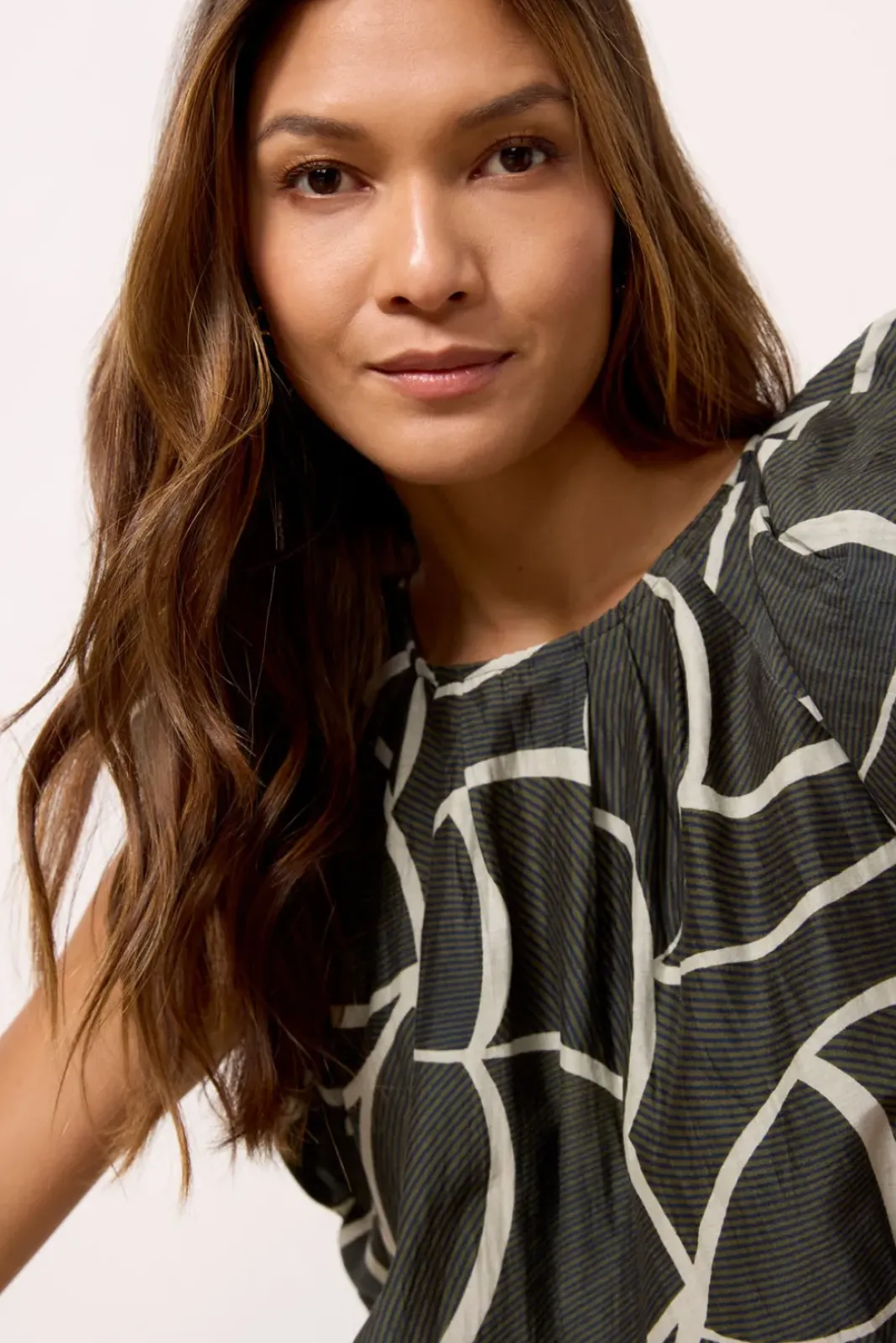 Tops & Tees<VELVET Camille Blouse Airbrush