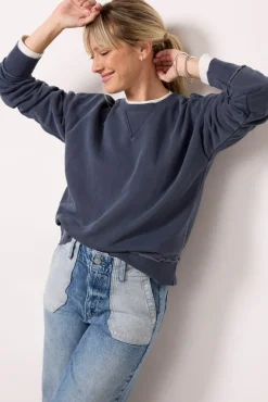 Sweatshirts<EVEREVE Charlize Crew Neck Sweatshirt Navy