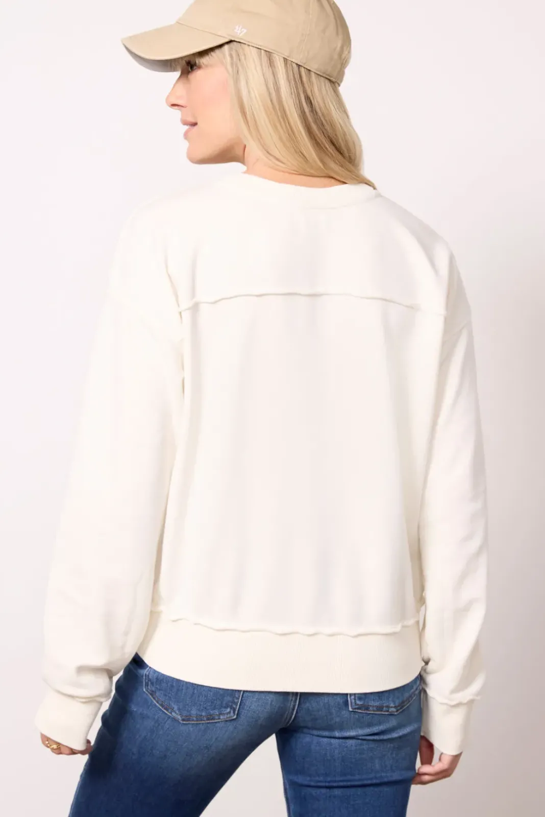 Sweatshirts<EVEREVE Charlize Crew Neck Sweatshirt Cream
