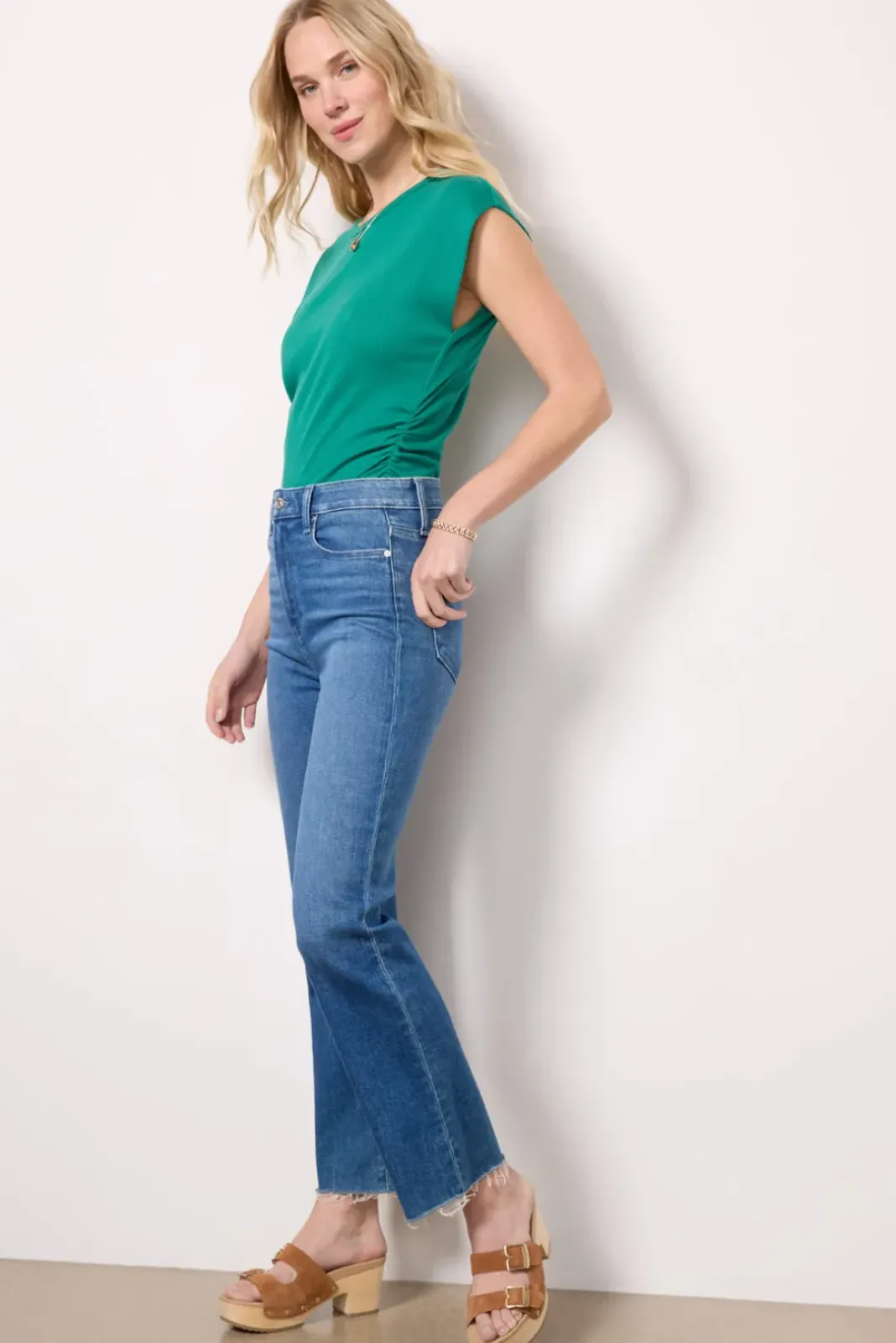 Jeans<PAIGE Claudine W/ Raw Hem Stardom