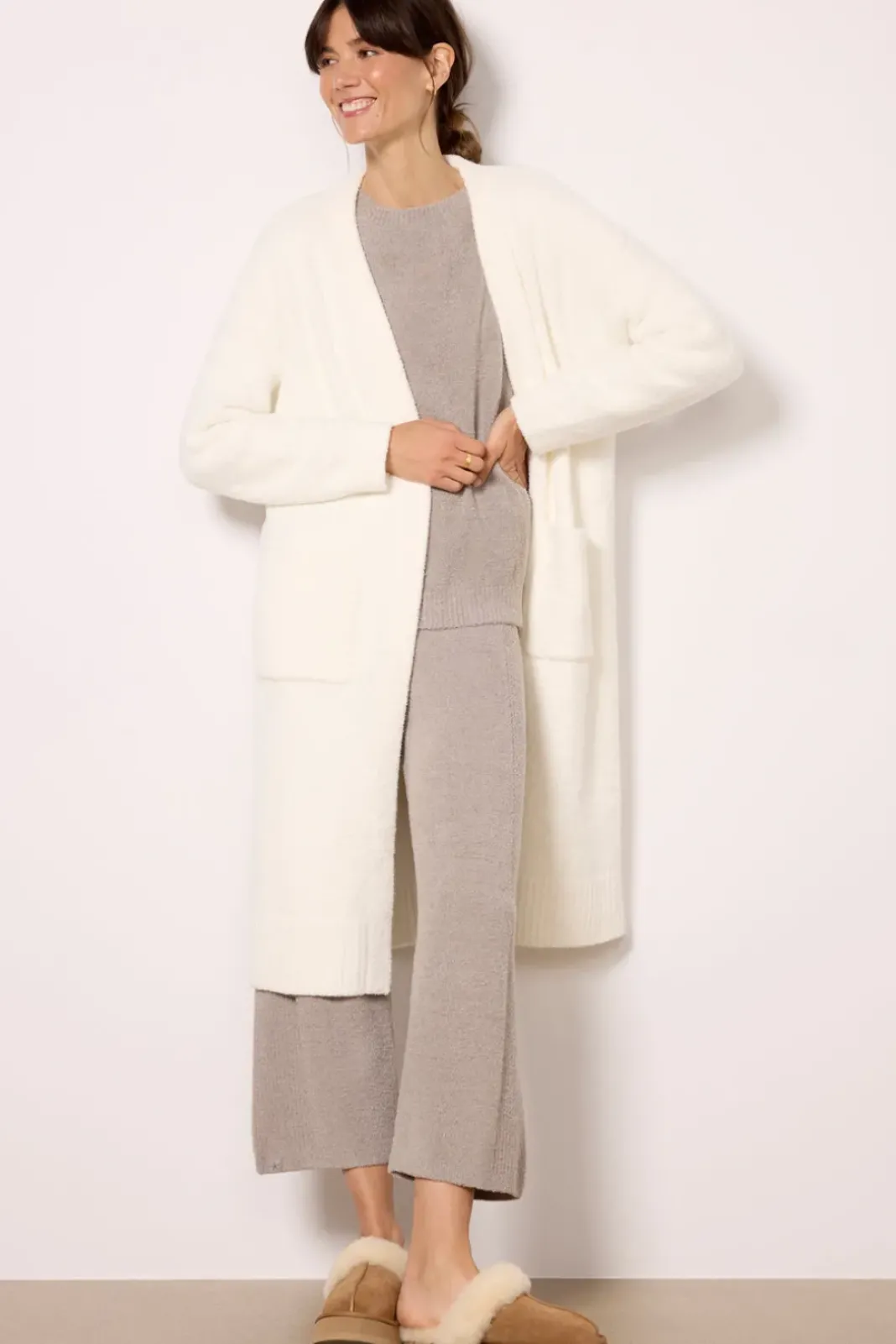 Intimates & Lounge<BAREFOOT DREAMS CozyChic Luxe High Slit Cardigan Pearl