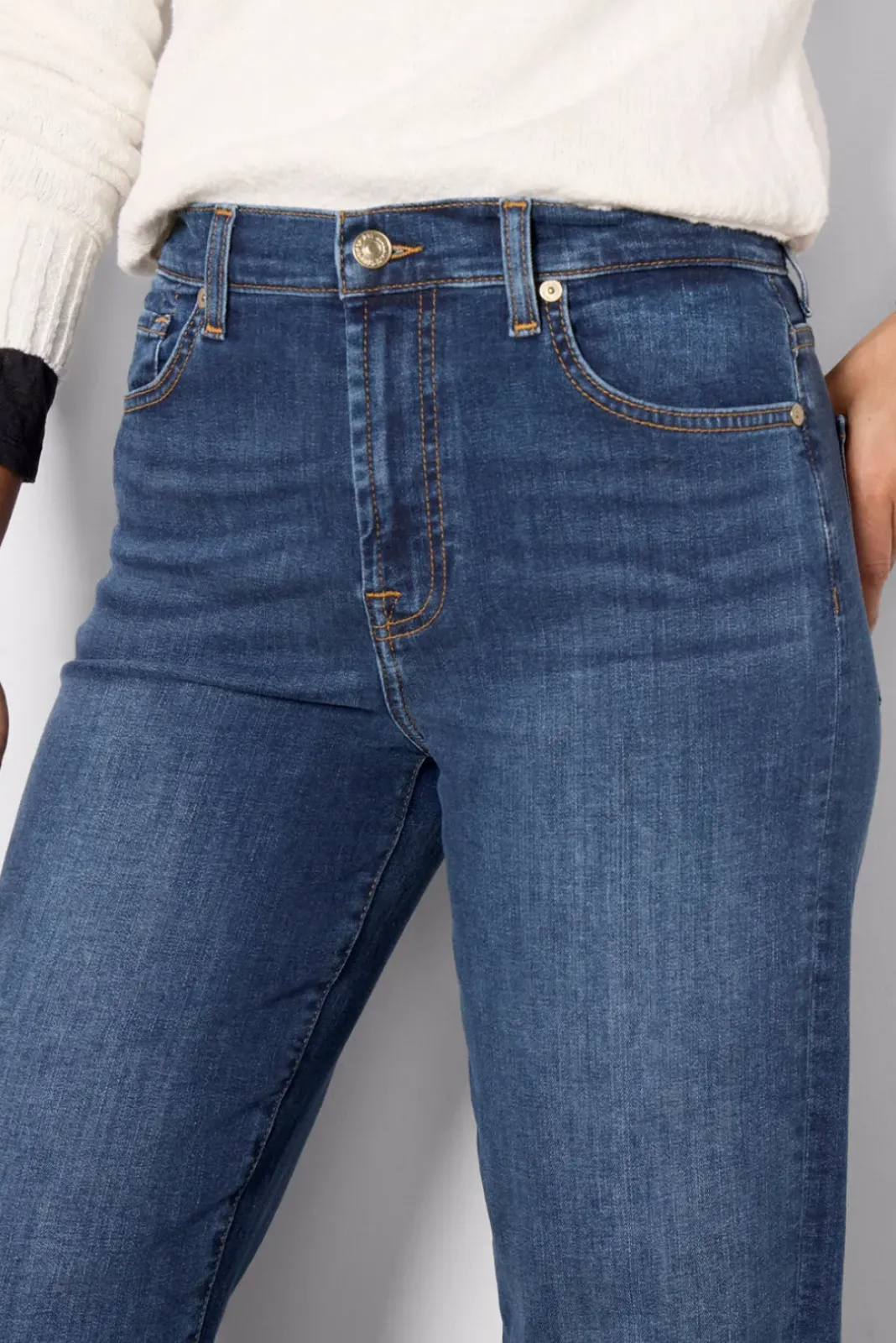 Jeans<7 FOR ALL MANKIND Cropped Alexa Highwaves