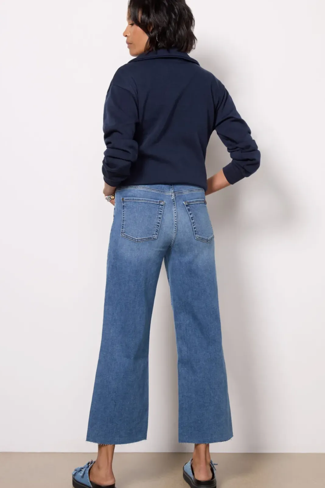 Jeans<7 FOR ALL MANKIND Cropped Alexa w Cut Hem Clara