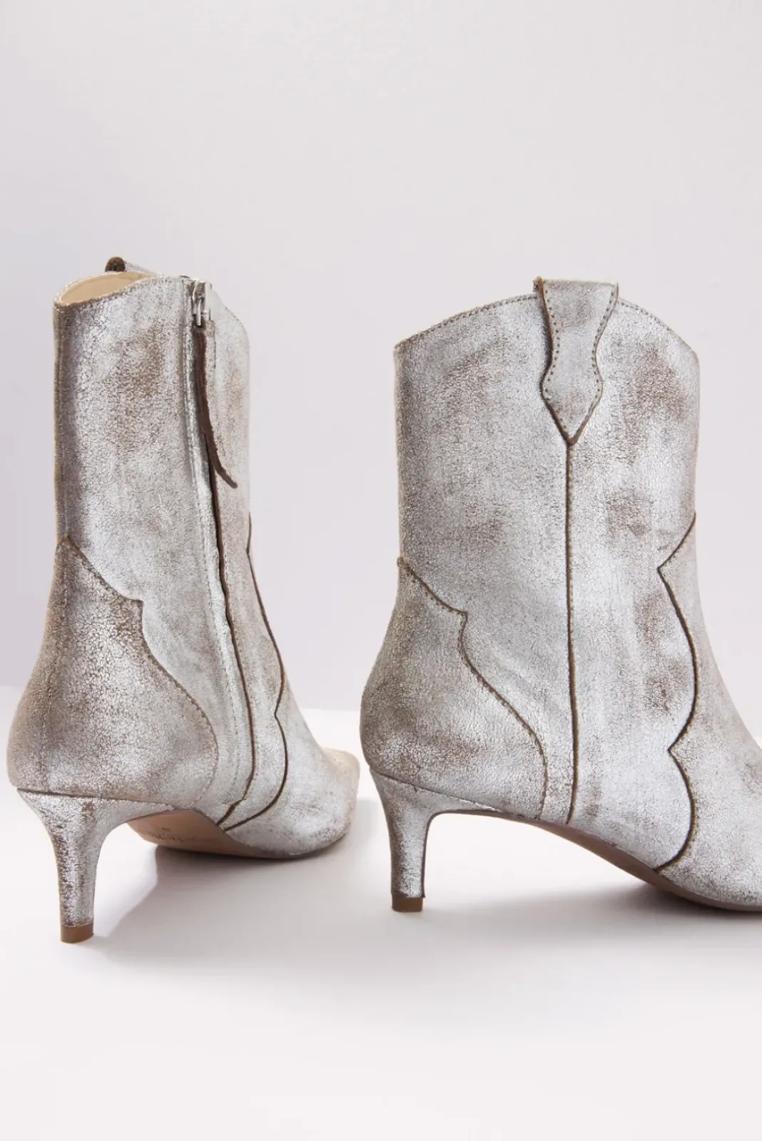 Shoes<SEYCHELLES Dallas Cowboy Boot Pewter