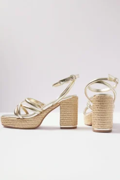 Shoes<KENNETH COLE Daphne Sandal Softgold
