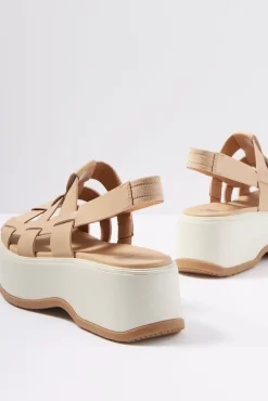 Shoes<SOREL Dayspring Slingback Sandal Honeybeige