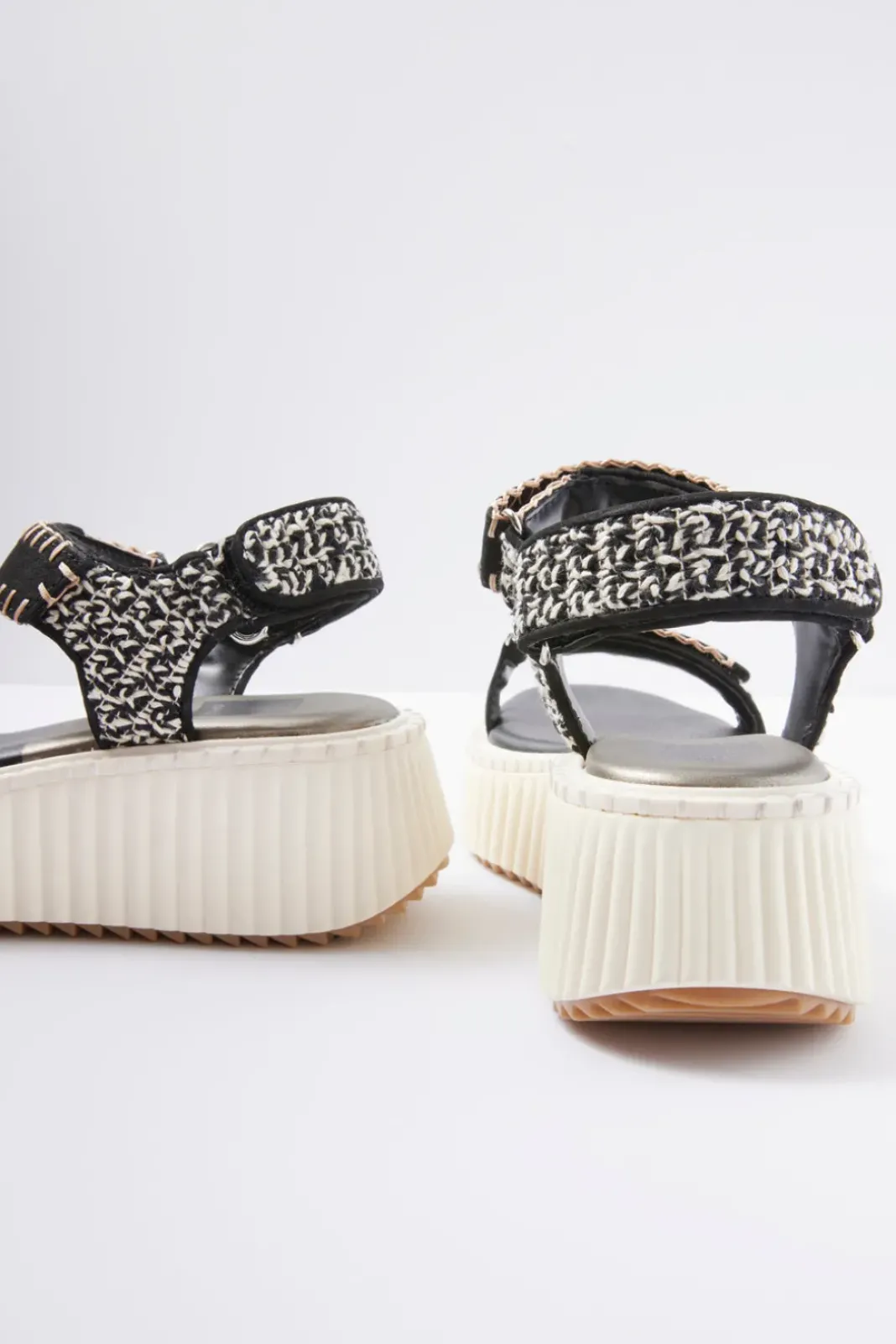 Shoes<DOLCE VITA Debra Sandal Black