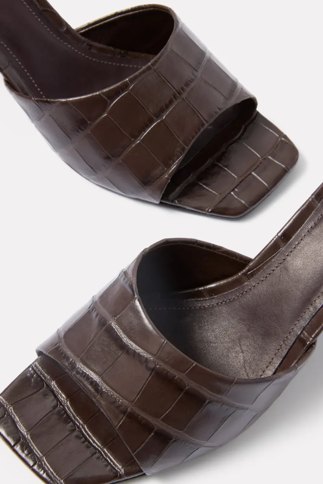 Shoes<SCHUTZ Dethalia Sandal Croco