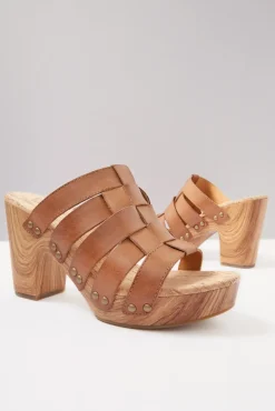 Shoes<KORK EASE Devon Woven Sandal Terra