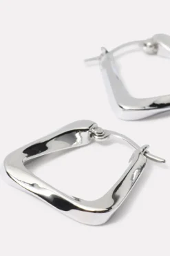 Jewelry<EVEREVE Dottie Square Earrings Silver