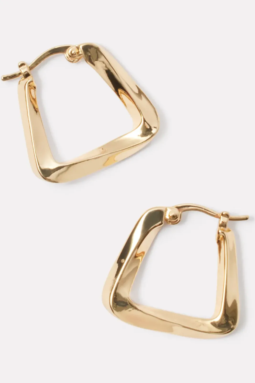 Jewelry<EVEREVE Dottie Square Earrings Gold