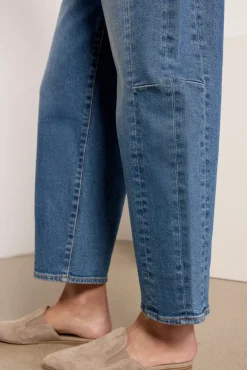 Jeans<PISTOLA Eli Arched Leg Venice