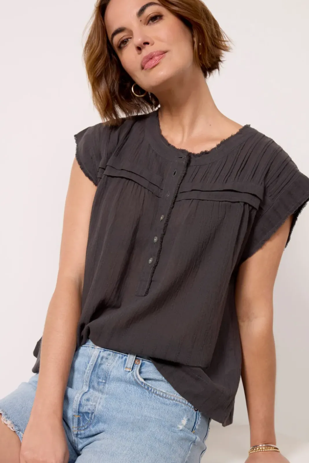 Tops & Tees<FAHERTY Ellsworth Top Washedblack