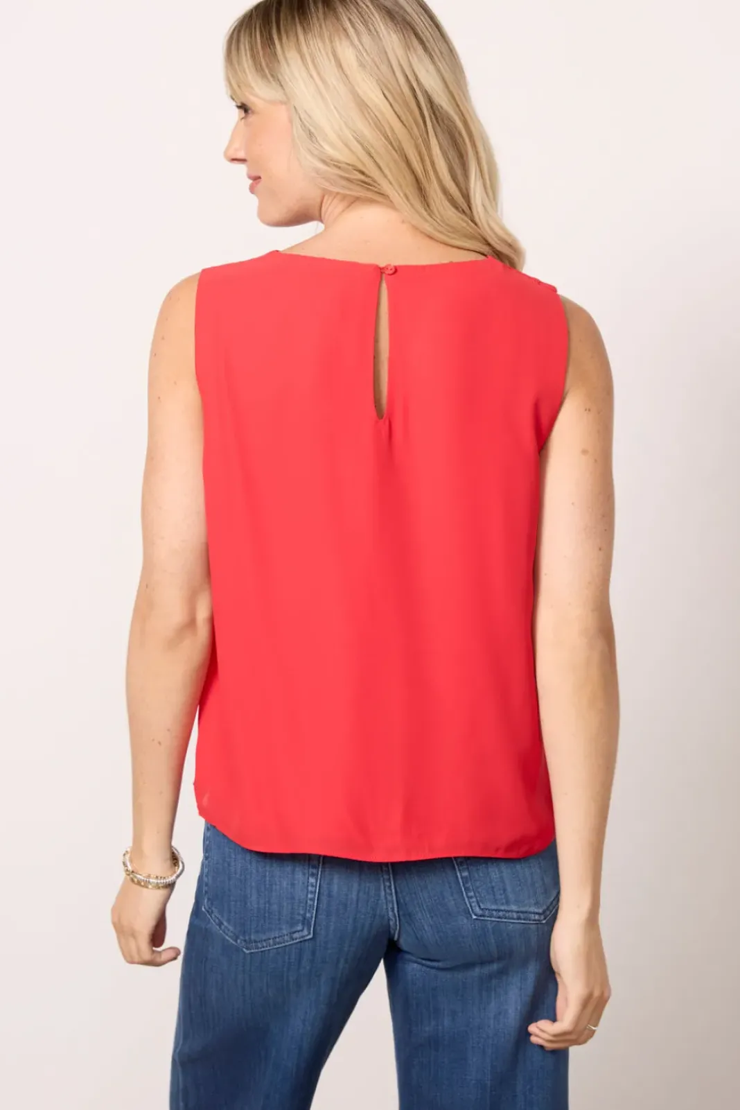 Tops & Tees<EVEREVE Emerson Cowl Tank Red