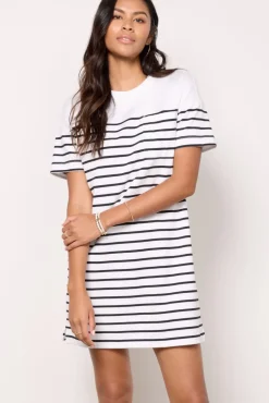 Dresses<EVEREVE Emersyn Dress White/Blackstripe