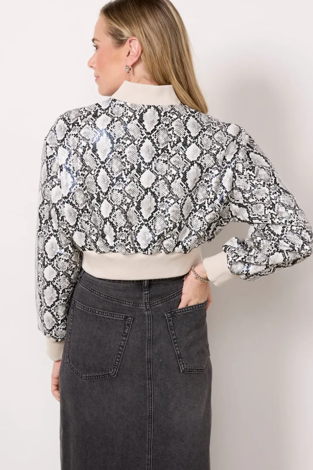 Blazers & Jackets<LAMARQUE Evelin Python Bomber Pythonprint