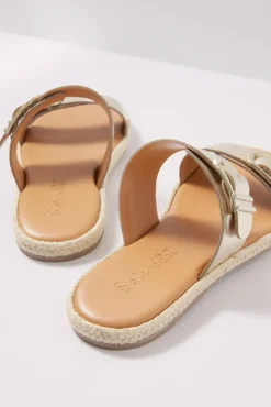 Shoes<SPLENDID FOOTWEAR Farrin Sandal Platino