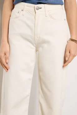 Jeans<RAG AND BONE Featherweight Logan Ecru