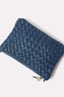Bags<CLARE V. Flat Clutch with Tabs Navypuffy