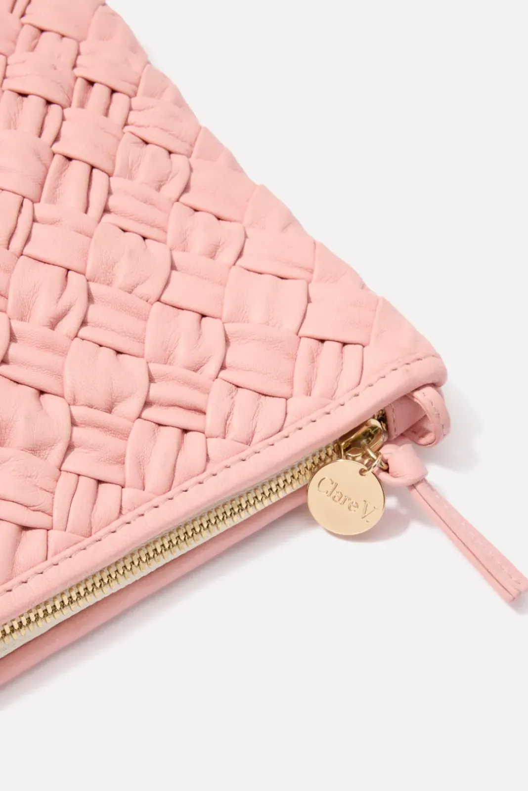 Bags<CLARE V. Flat Clutch with Tabs Blushpuffywoven