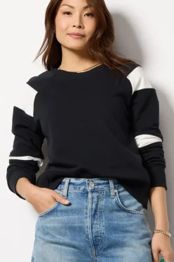 Sweatshirts<EVEREVE Gabby Colorblock Pullover Black/White
