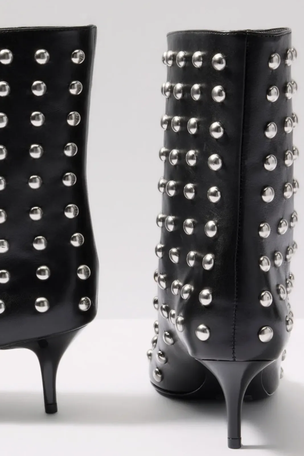 Shoes<SCHUTZ Gail Studs Bootie Black