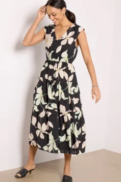 Dresses<EVEREVE Georgia Floral Dress Black/Multifloral