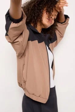 Matching Sets<BEYOND YOGA Go Retro Colorblock Jacket Deeptan/Trueblack