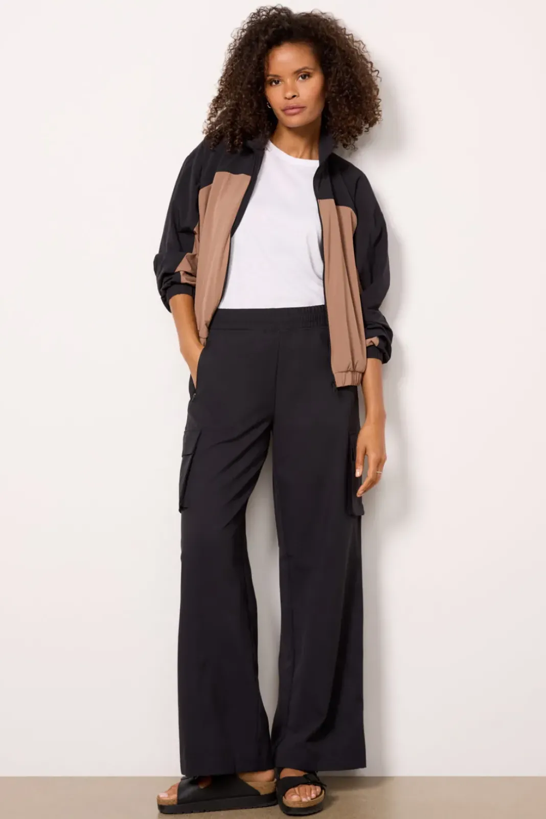 Matching Sets<BEYOND YOGA Go Retro Colorblock Jacket Deeptan/Trueblack