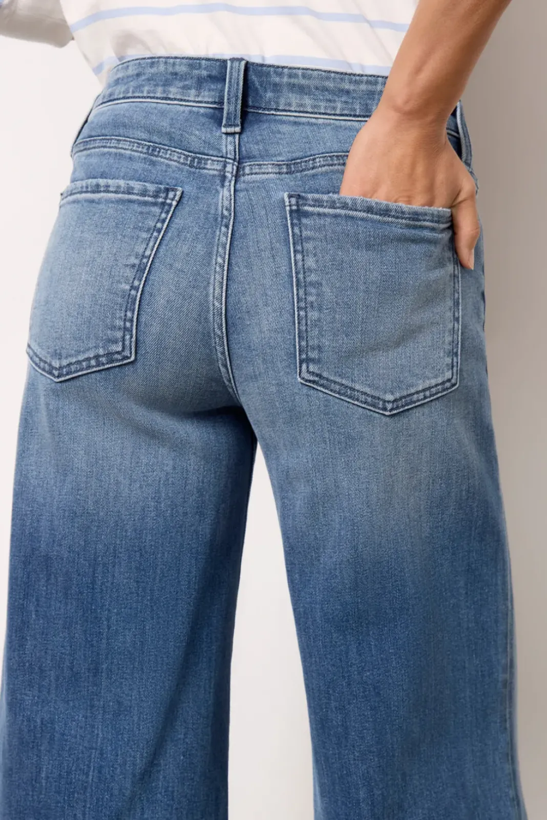 Jeans<KUT FROM THE KLOTH Goldie w Exaggerated Hem Vision