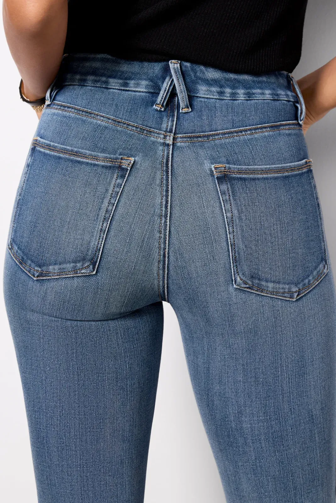Jeans<GOOD AMERICAN Good Legs Straight Indigo855