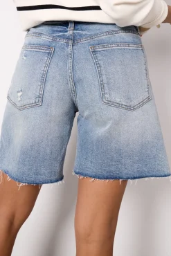 Shorts & Cutoffs<KUT FROM THE KLOTH Haley 8` Short Focus