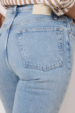 Jeans<RAG AND BONE Harlow Midrise Full Length Straight Bloomfield